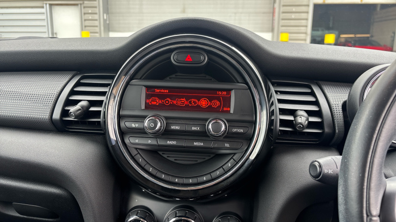 MINI Hatchback 1.5 Cooper 3dr Petrol Hatchback